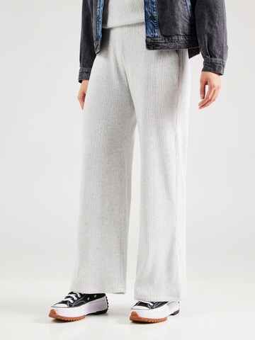 Abercrombie & Fitch Tapered Trousers in Grey: front