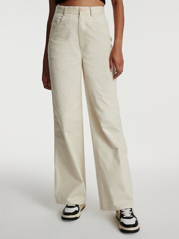 EDITED Wide leg Broek 'PAM' in Beige: voorkant