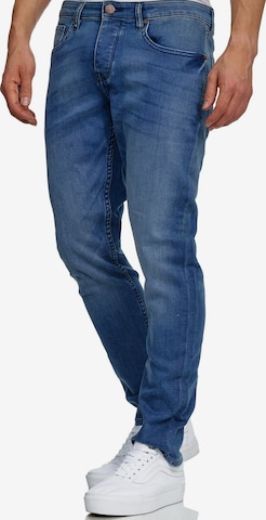Jean 'A106' Tazzio en bleu : devant