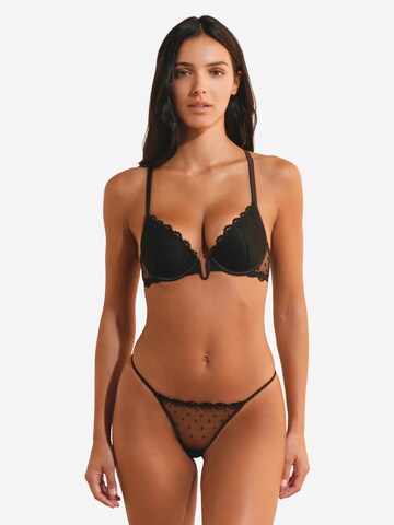 Push-up Reggiseno 'Eloa' di ETAM in nero: frontale