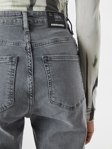 ARMEDANGELS Slimfit Jeans 'Ingaa' in Grau