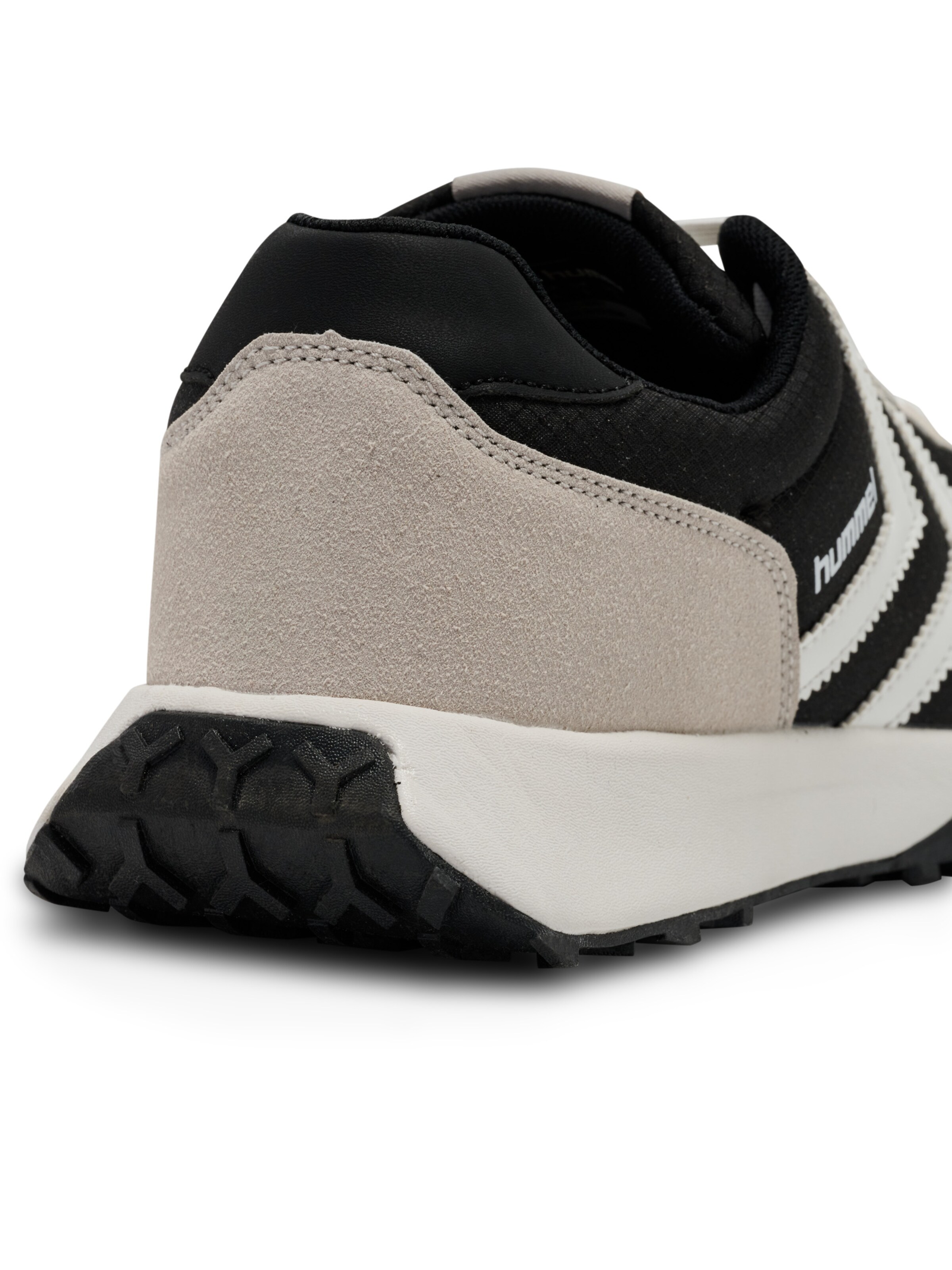 Hummel Sneakers in Black