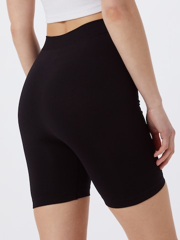 Skinny Pantaloni modelatori 'Jill' de la Swedish Stockings pe negru