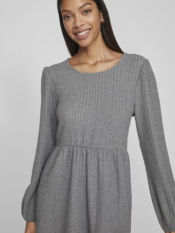 VILA Kleid in Grau
