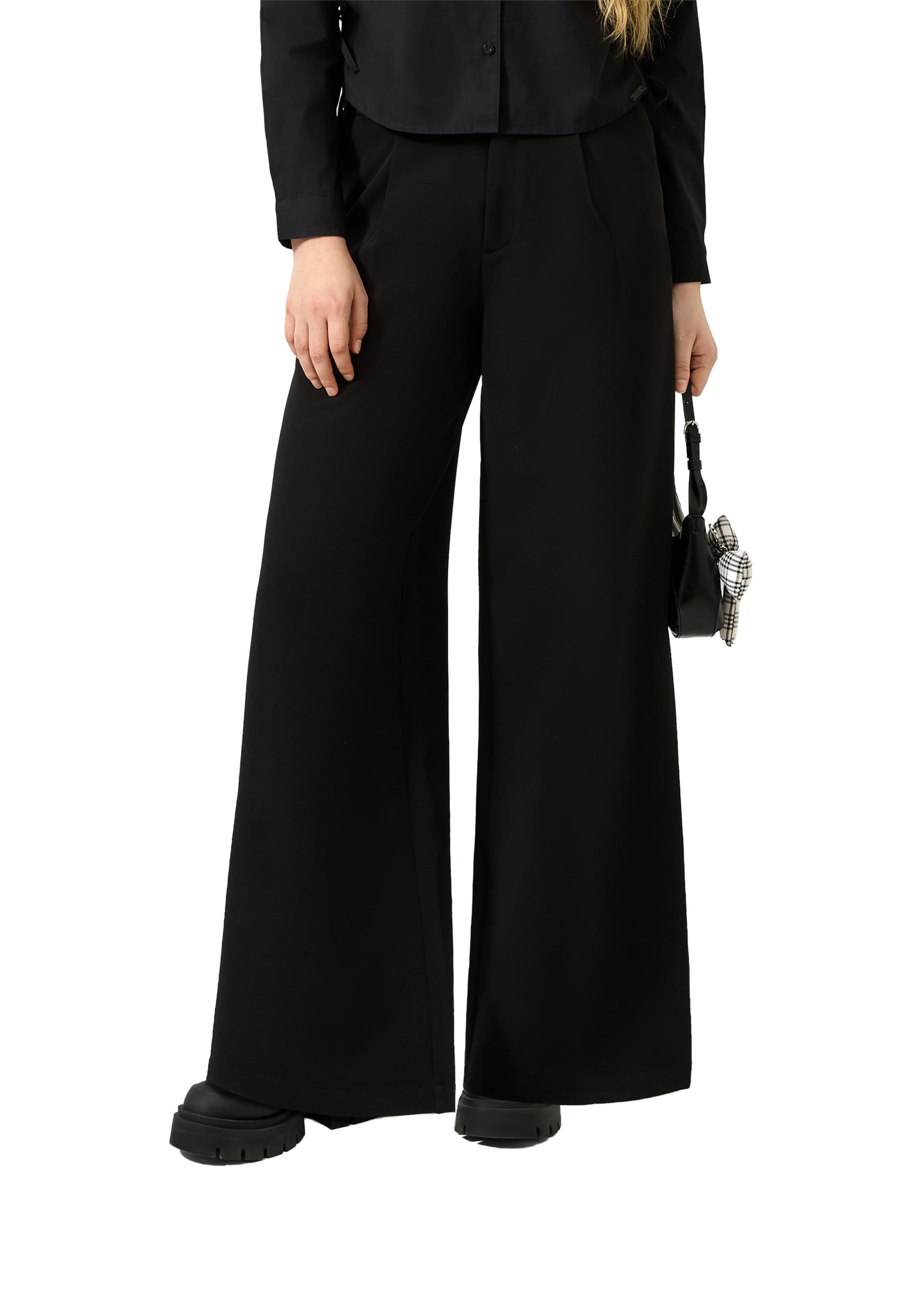 Wide Leg Pantalon QS en noir : devant