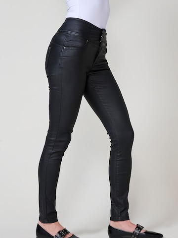 KOROSHI - Skinny Pantalón en negro