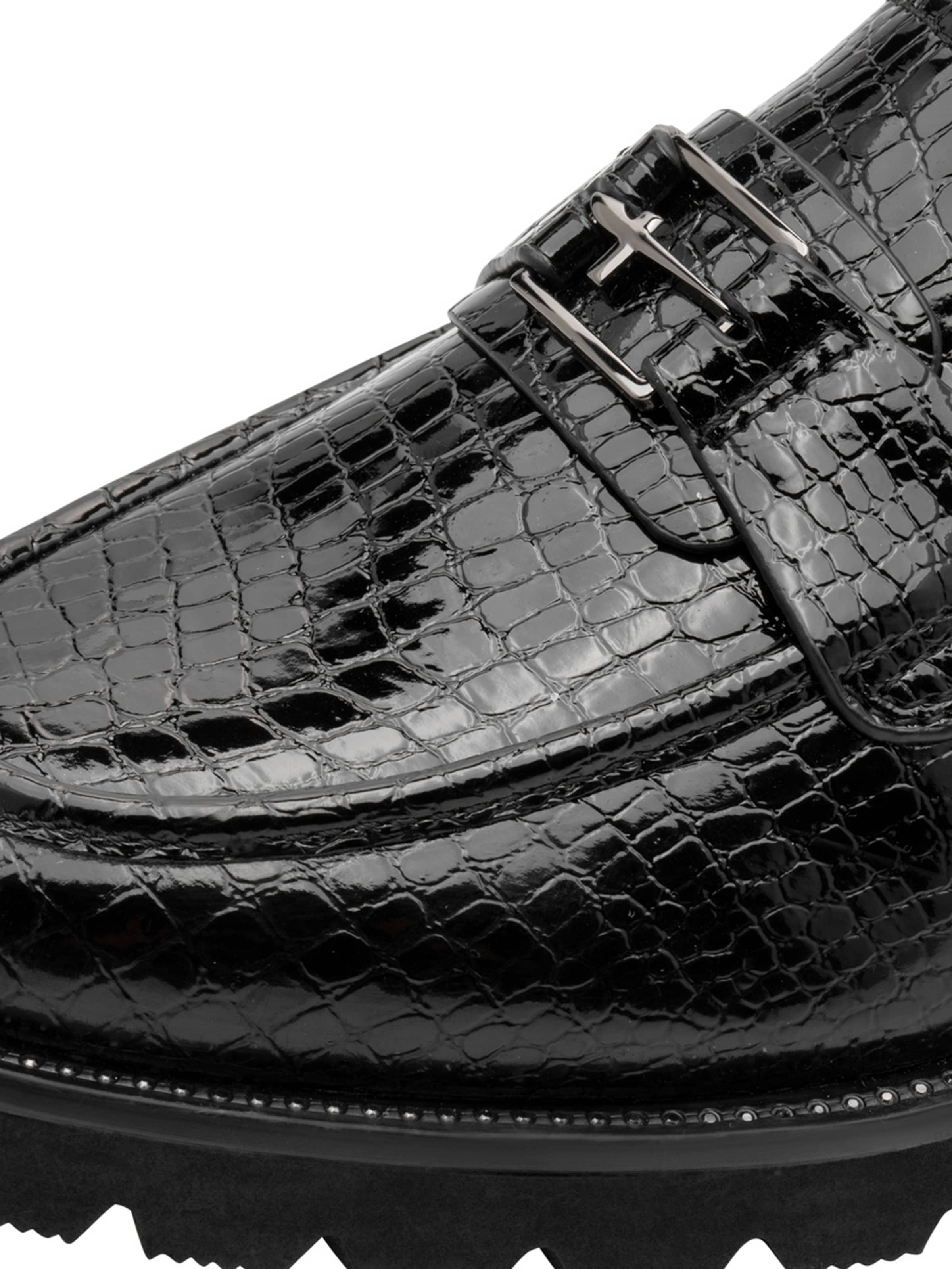 Chaussure basse Tamaris en noir