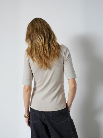 Top ' GrannyCC ' di co'couture in grigio