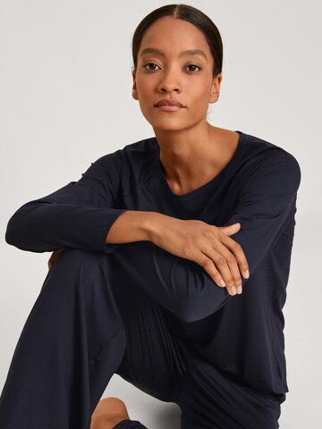 Chemise de nuit 'DEEPSLEEPWEAR Balancing' CALIDA en bleu