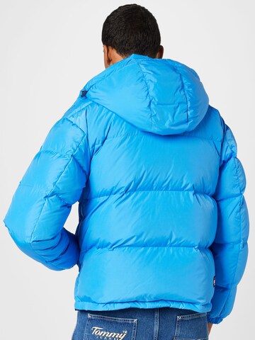 Tommy Jeans Zimní bunda 'Alaska' – modrá