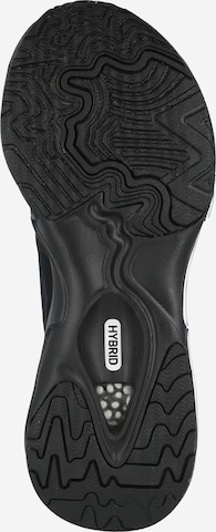 Scarpa sportiva di PUMA in nero