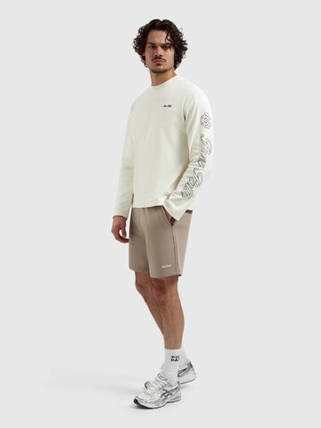 Pure Path Regular Pants in Grey