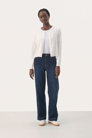 Cardigan Part Two en blanc