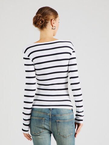 ABOUT YOU Shirt 'Sita' in Schwarz