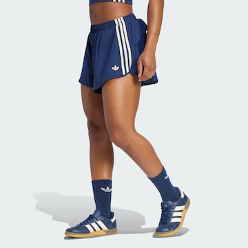 Loosefit Pantaloni sportivi di ADIDAS PERFORMANCE in blu: frontale