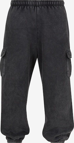 Urban Classics Cargo Pants in Black: front