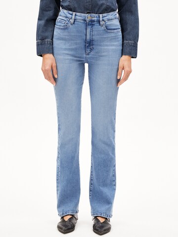 ARMEDANGELS Slimfit Jeans ' LINNAA ' in Blauw: voorkant
