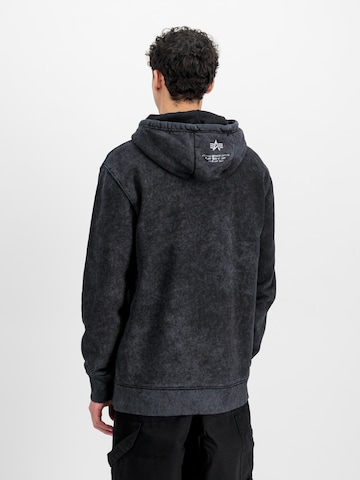 ALPHA INDUSTRIES - Sudadera en negro