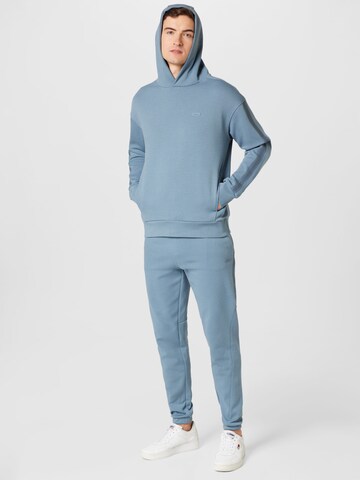 Calvin Klein Tapered Hose in Blau