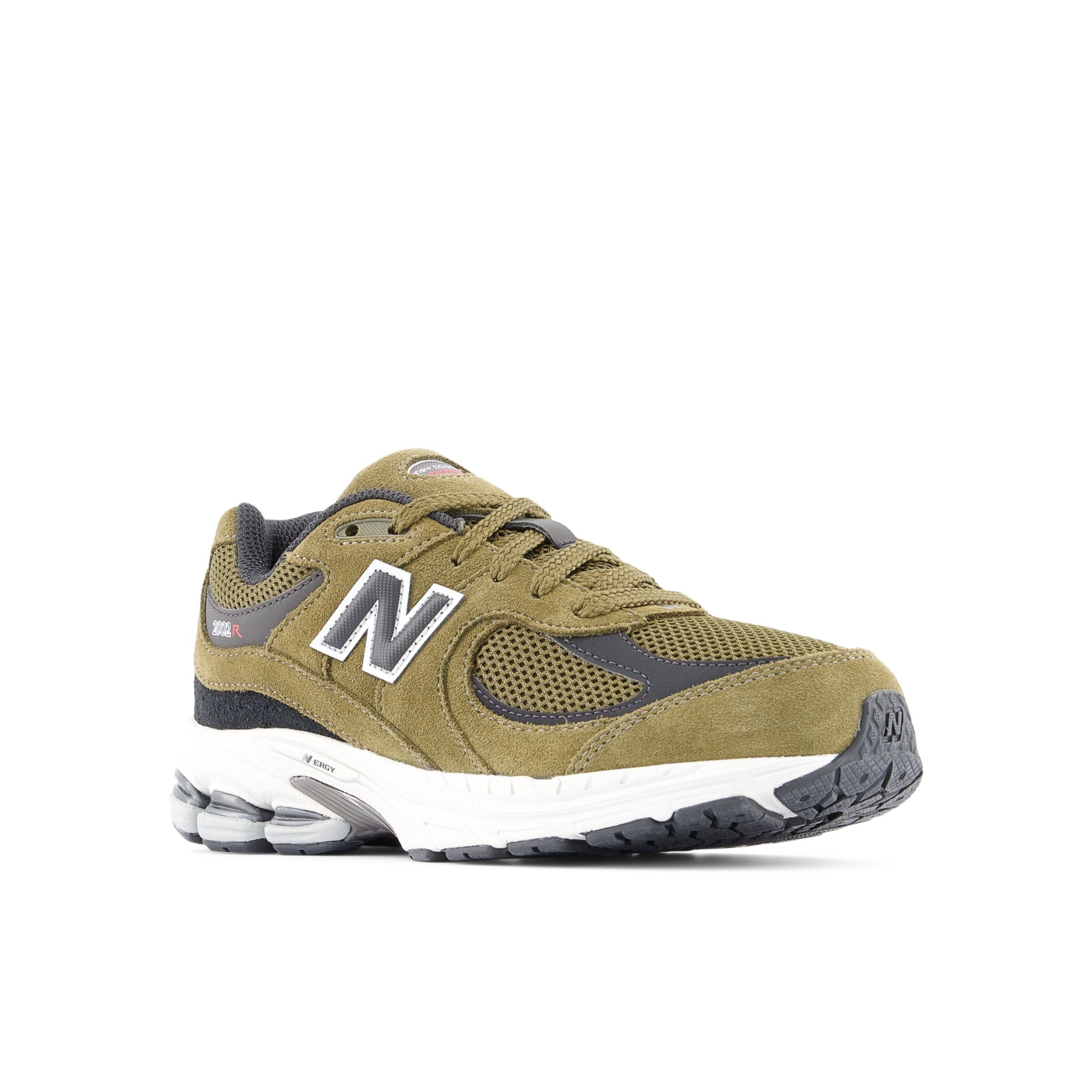 new balance Trainers '2002' in Brown: front