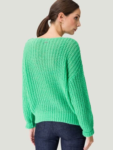 Pullover di zero in verde