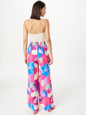 Wide leg Pantaloni di Nasty Gal in rosa