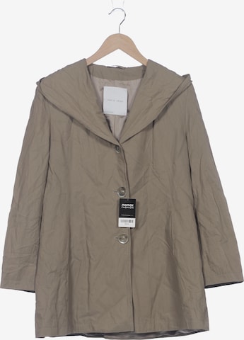 ERICH FEND Mantel XL in Grün: Vorderseite