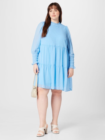 Vero Moda Curve Jurk 'Rie' in Blauw