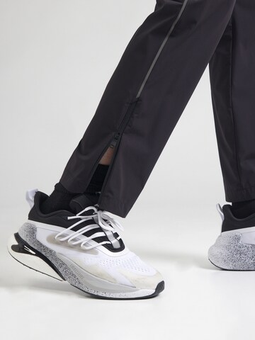 regular Pantaloni sportivi 'T_Active Move' di BOSS in nero