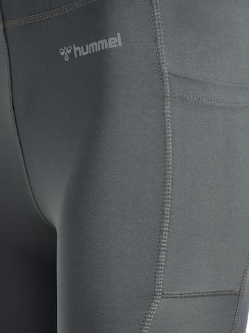 Hummel Skinny Sporthose 'MT MABLEY' in Grau
