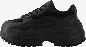 Bershka Sneaker in Schwarz