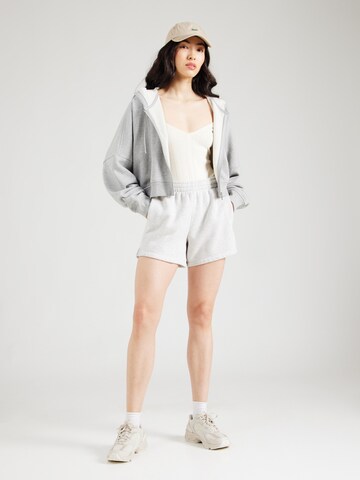 Abercrombie & Fitch Regular Shorts 'ESSENTIAL' in Grau