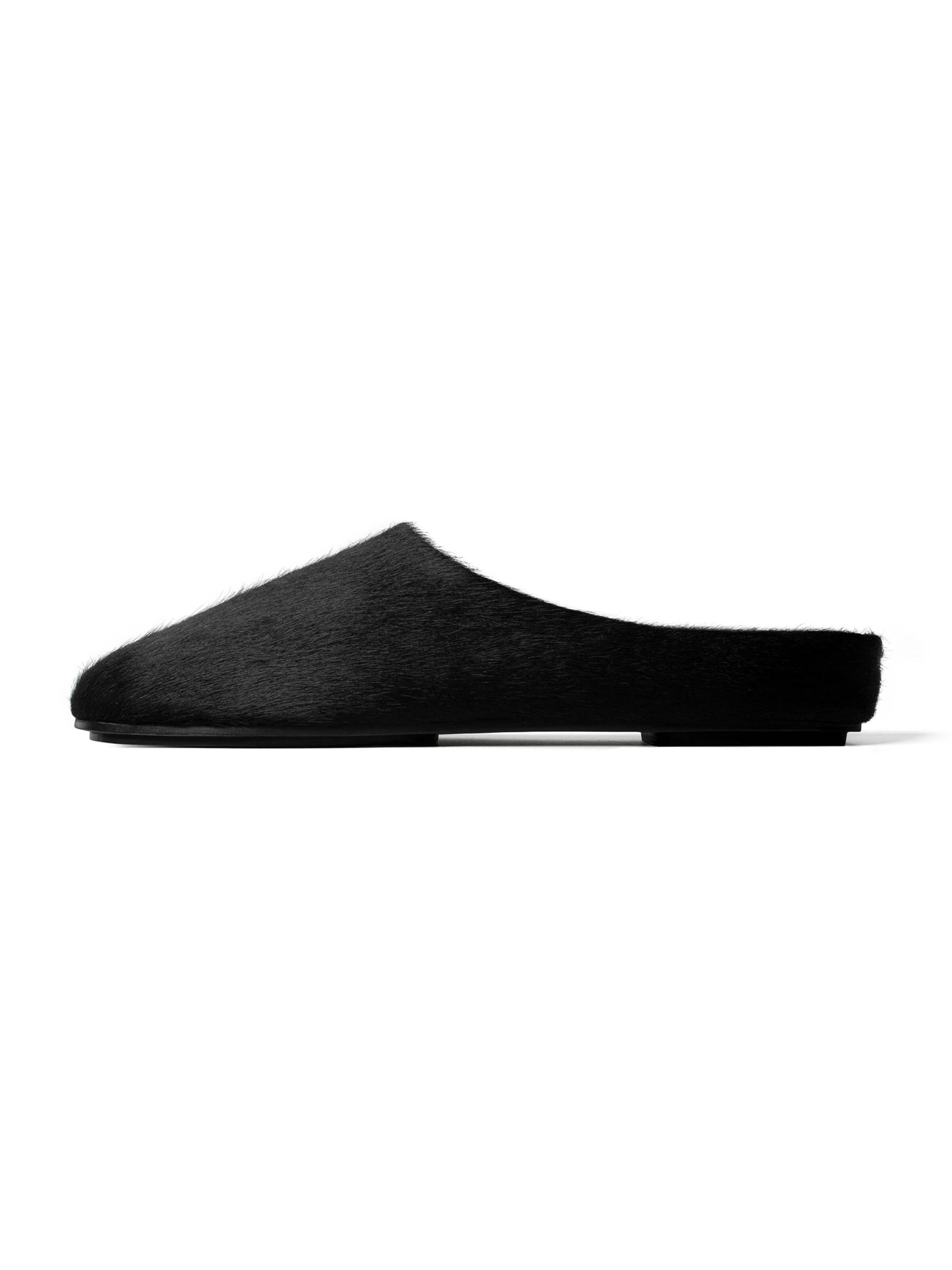 L37 HANDMADE SHOES Huisschoenen 'ALL AT ONCE' in Zwart: voorkant