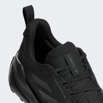 ADIDAS TERREX - Sapato baixo 'Trailmaker 2' em preto