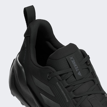 Chaussure basse 'Trailmaker 2' ADIDAS TERREX en noir