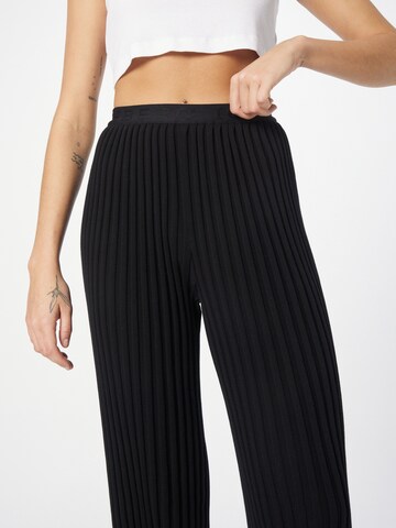 ICEBERG Flared Trousers in Black