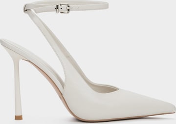 Estro Pumps '5050-128' in White: front