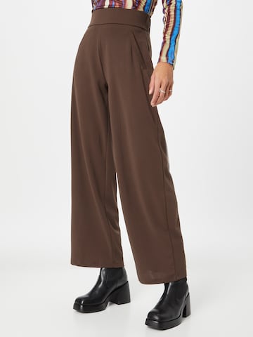 JDY Regular Pants in Brown: front