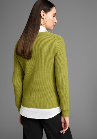 HECHTER PARIS Knit Cardigan in Green