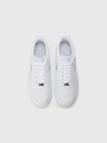 Nike Sportswear - Sapatilhas baixas 'Air Force 1 '07' em branco