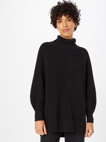 Calvin Klein Jeans Sweater in Black: front