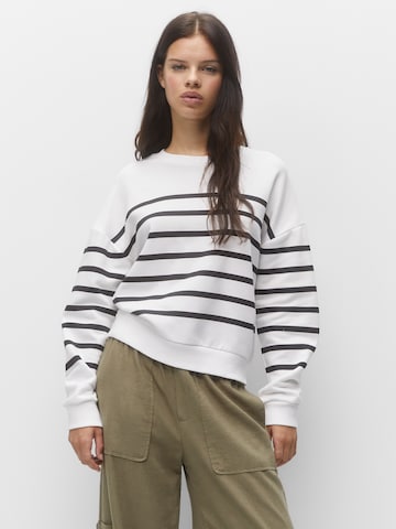 Sweat-shirt Pull&Bear en blanc : devant