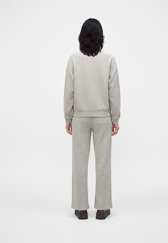 UGG - Sudadera en gris