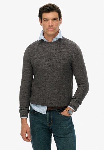 Superdry Trui in Grijs: voorkant