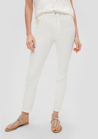 s.Oliver BLACK LABEL Slimfit Jeans 'Betsy' in Weiß: Vorderseite