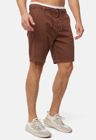 INDICODE JEANS Regular Shorts 'Vino' in Rot