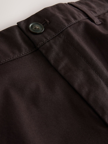 Next Slim fit Chino Pants in Brown