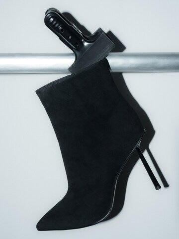 Estro Ankle Boots '8125-0501'‌‌‌‌‌‌‌‌‌‌ in Schwarz