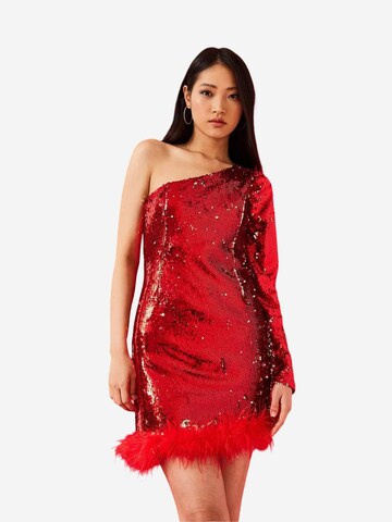 Robe de cocktail Bianco Lucci en rouge : devant