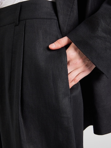 TOPSHOP Barrel Veckad byxa 'BINA' i svart